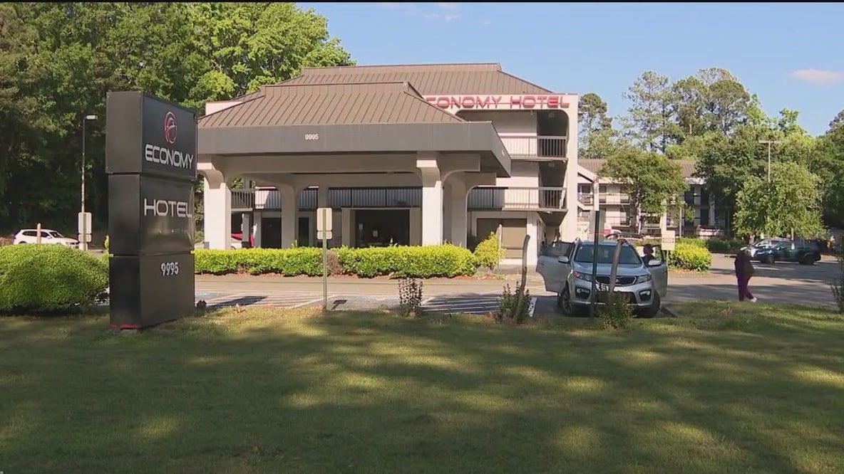Economy hotel in Roswell shutters after underage sting